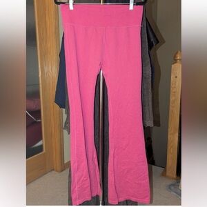 Joy Lab Pink waffle material like Flared Leggings!🌸💗